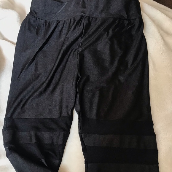 NWOT Black mesh cutout leggings - Picture 2 of 3